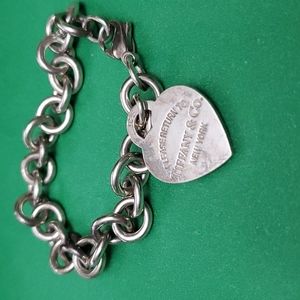 Tiffany & Co. Authentic Return to Tiffany Heart Charm Bracelet